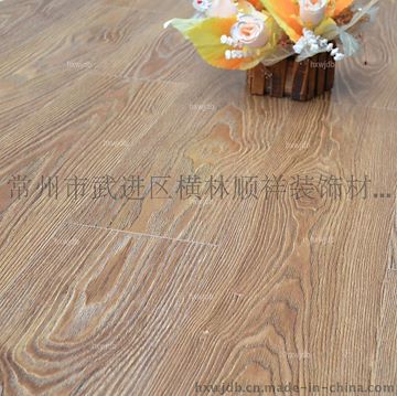 地板 强化复合地板 防滑复古手抓纹对花地板